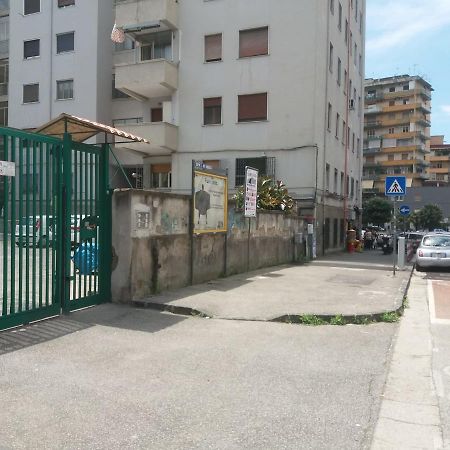 B&B Italia Napoli Luaran gambar